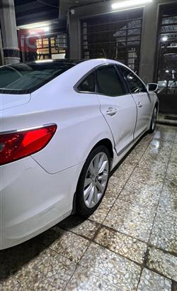 هیوندای ازێرا